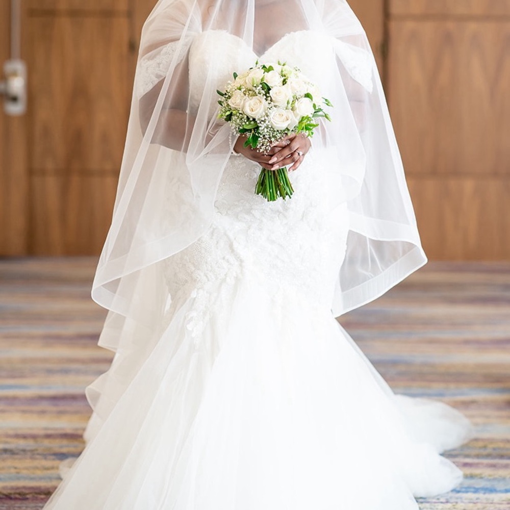 Ivory Lace Bridal Gown